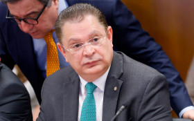 Investiga&ccedil;ao sobre cota parlamentar aumenta tens&atilde;o entre poderes