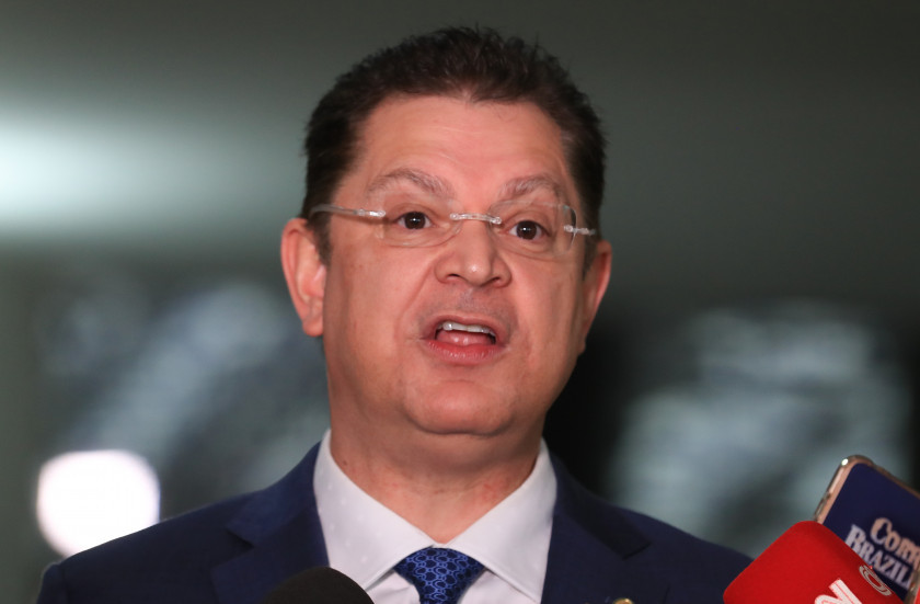 Oposi&ccedil;&atilde;o dobra aposta e quer PEC da Anistia
