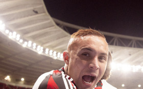 &Eacute;verton Cebolinha fica no Flamengo
