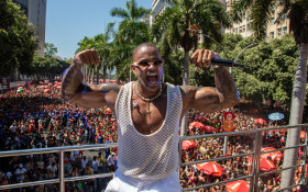 Pr&eacute;-Carnaval do Rio ter&aacute; Leo Santana arrastando multid&atilde;o pela terceira vez