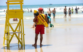 Ver&atilde;o no litoral: aten&ccedil;&atilde;o redobrada aos riscos