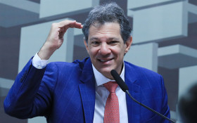 Haddad esvazia as gavetas do Minist&eacute;rio da Fazenda