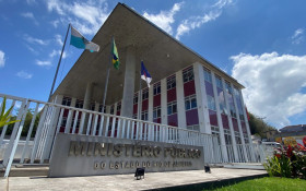 Minist&eacute;rio P&uacute;blico ouve familiares de mortos em opera&ccedil;&atilde;o no Rio