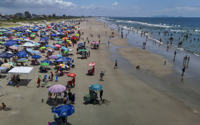 Calor intenso e fortes chuvas marcam retorno do ver&atilde;o em todo o Paran&aacute;
