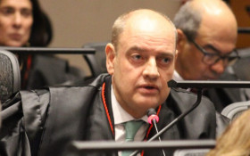 Coluna Magnavita | Servidor do Executivo estadual sofre h&aacute; anos e reposi&ccedil;&atilde;o salarial &eacute; um ato de justi&ccedil;a. Couto pode fazer hist&oacute;ria