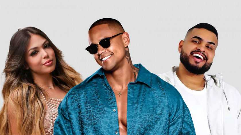 Macaque in the trees