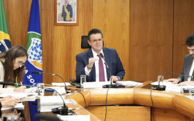 Ministro da Previd&ecirc;ncia Social diz que vai enfrentar a fila de maneira efetiva