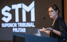 STM julga perda de patente de Bolsonaro