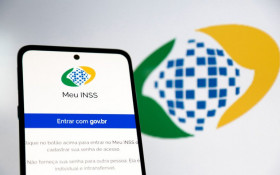 Atualiza&ccedil;&atilde;o do sistema do INSS 'd&aacute; r&eacute;'