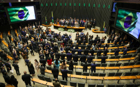 CORREIO POL&Iacute;TICO | Sequestraram o voto do brasileiro