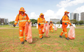 SLU inicia campanha "Folia Limpa" nos blocos de Carnaval do Distrito Federal