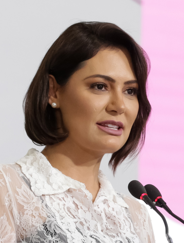 Michelle Bolsonaro aciona STF contra Janones por falas sobre Caso Master