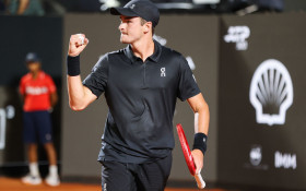Jo&atilde;o Fonseca pode enfrentar Djokovich em Roland Garros