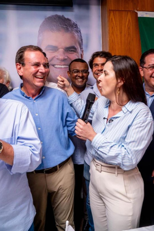 Coluna Magnavita | Eduardo Paes faz juras de amor a Jane Reis
