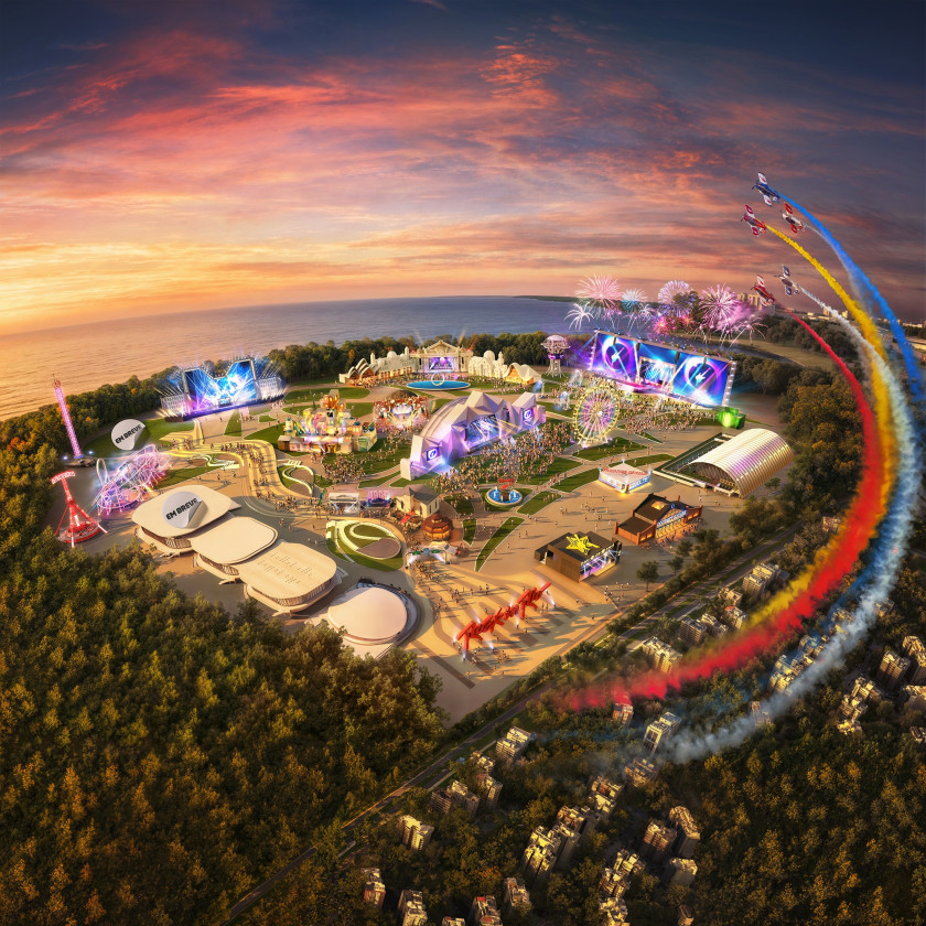 Macaque in the trees