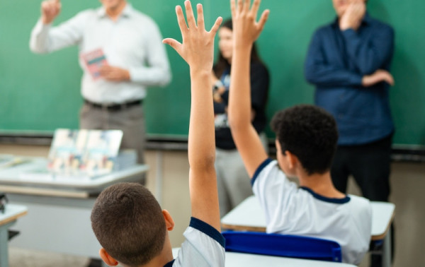 Valinhos lan&ccedil;a refor&ccedil;o escolar para o fundamental
