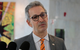 CORREIO BASTIDORES | Desempenho ruim em Minas complica candidatura de Zema