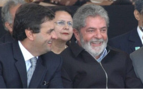 A&eacute;cio admite conversas com Rodrigo Pacheco em MG