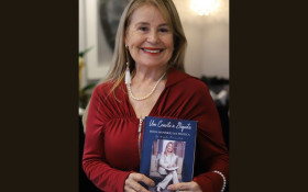 Angela Pimentel lan&ccedil;a a terceira edi&ccedil;&atilde;o de seu livro