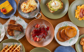 Aquele breakfast caprichado para curtir o feriad&atilde;o