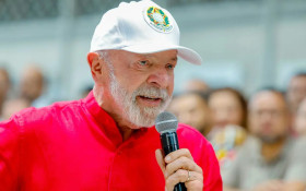 Em resposta aos EUA, Lula diz que 'ningu&eacute;m vai fazer a gente mudar o Pix"