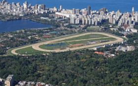 Coluna Magnavita | Barbada bilion&aacute;ria: cada um dos 4,8 mil s&oacute;cios do Jockey recebeu presente de R$ 354 mil da prefeitura do Rio