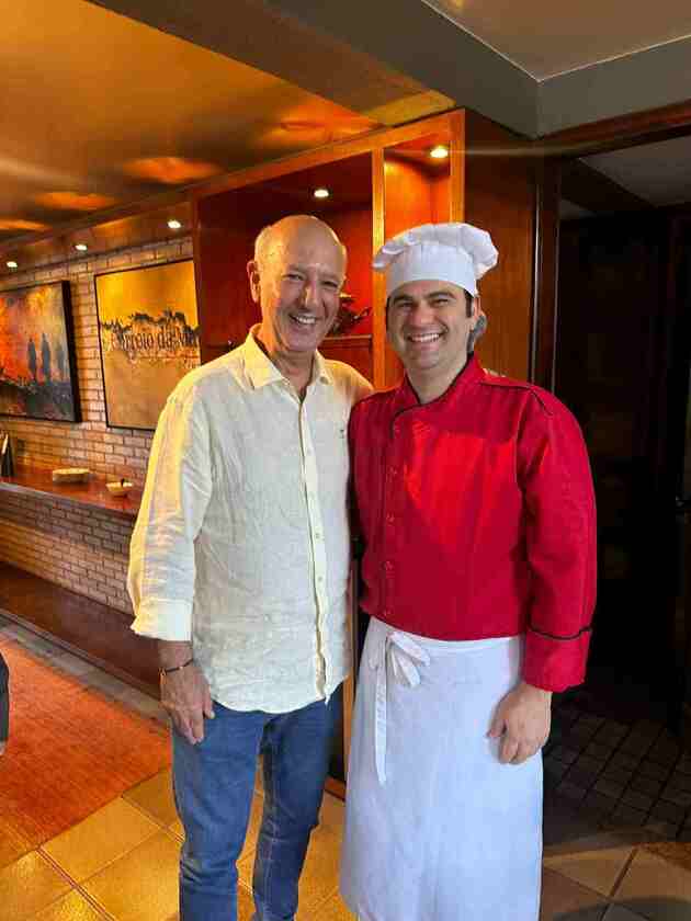 José Roberto Arruda e o chef Ivan Felix, na "Casa Correio da Manhã" Macaque in the trees