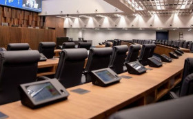 Coluna Magnavita | Deputados querem acabar com ac&uacute;mulos de sal&aacute;rios e adotar outras medidas para economizar