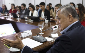 Na reta final, Guimar&atilde;es busca votos para Messias