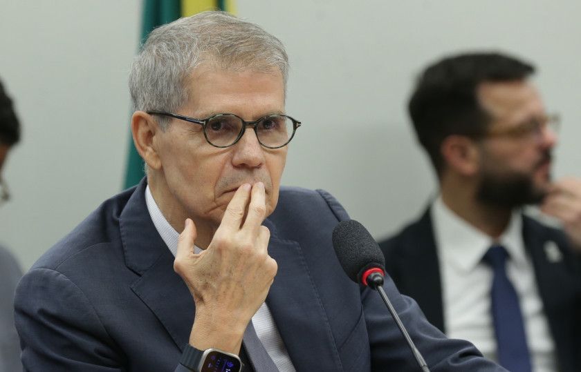 Fl&aacute;vio Bolsonaro aciona TCU por contratos de produtora com s&oacute;cio de ministro de Lula