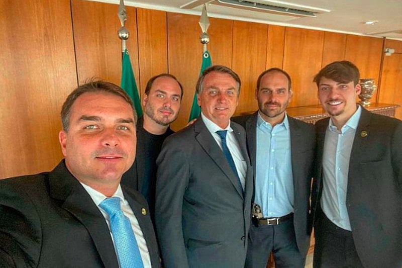 Bolsonaro: "Seria melhor perder do que desistir"