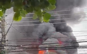 Inc&ecirc;ndio atinge funilaria no Jardim do Trevo, em Campinas