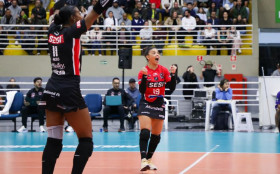 L&eacute;ia Silva vai se aposentar ap&oacute;s maisde 20 anos