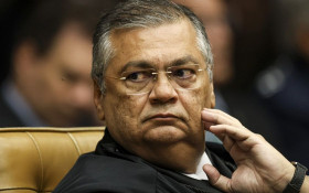 Nova frente de tens&atilde;o envolve Dino no Maranh&atilde;o