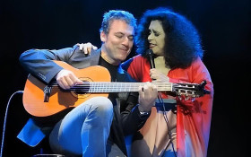 Gal e um viol&atilde;o. Para que mais?