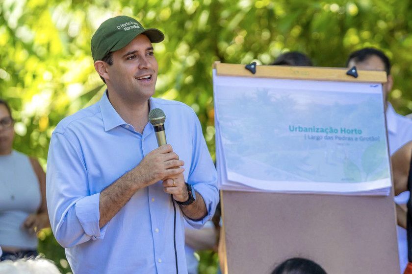 Prefeito Eduardo Cavaliere sanciona lei que limita cargos comissionados