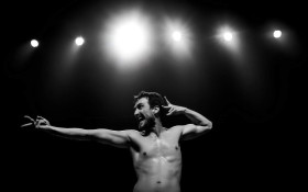 Angel Ferreira: 'Essa pra mim &eacute; a for&ccedil;a do teatro, o ritual da presen&ccedil;a'