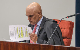 Moraes suspende Dosimetria do 8/01