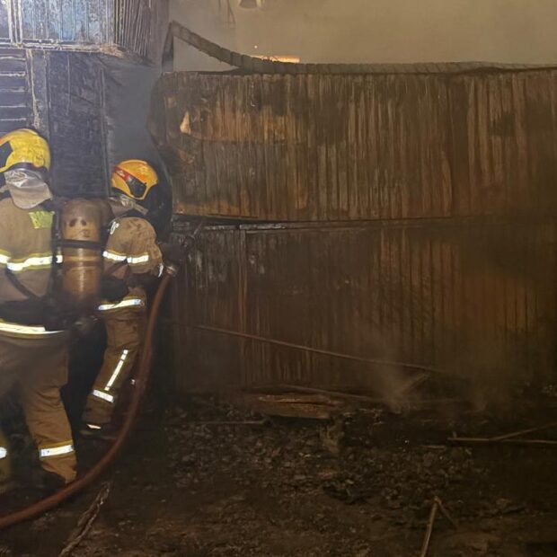 Inc&ecirc;ndio atinge Feira dos Importados no DF