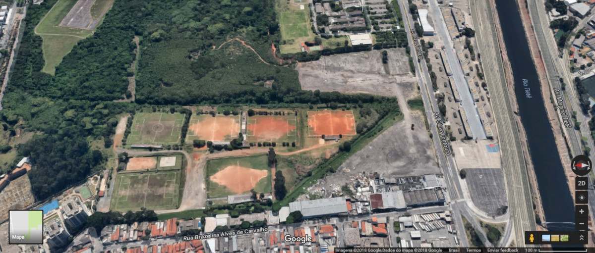 Justi&ccedil;a suspende despejo de clube no Campo de Marte
