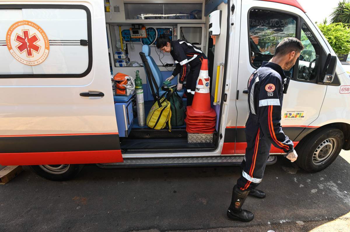 Condutores do Samu relatam atraso salarial, falta de uniformes e&nbsp;Equipamentos de Prote&ccedil;&atilde;o Individual&nbsp;