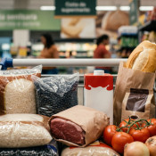 Cesta b&aacute;sica sobe em todas as capitais pelo segundo m&ecirc;s seguido em abril