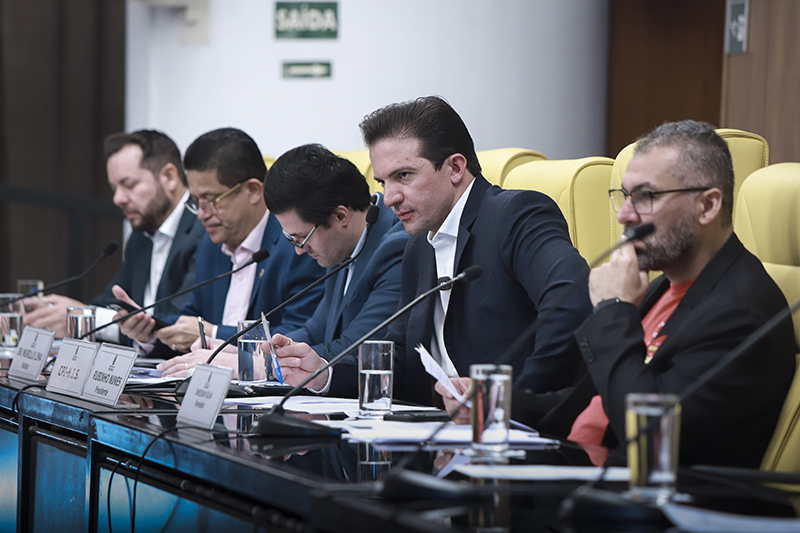 CPI da HIS fixa prazo para relat&oacute;rio final; Comiss&atilde;o do Metanol ouve setor de bebidas