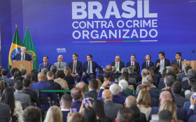 Programa contra o crime n&atilde;o resolve o problema, dizem especialistas