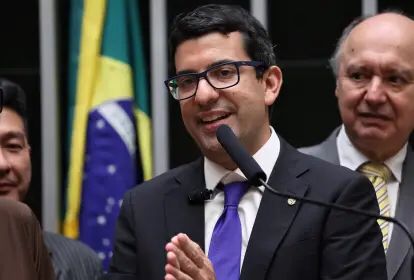 PF investiga deputado Marcelo Queiroz em opera&ccedil;&atilde;o sobre contratos milion&aacute;rios no RJ