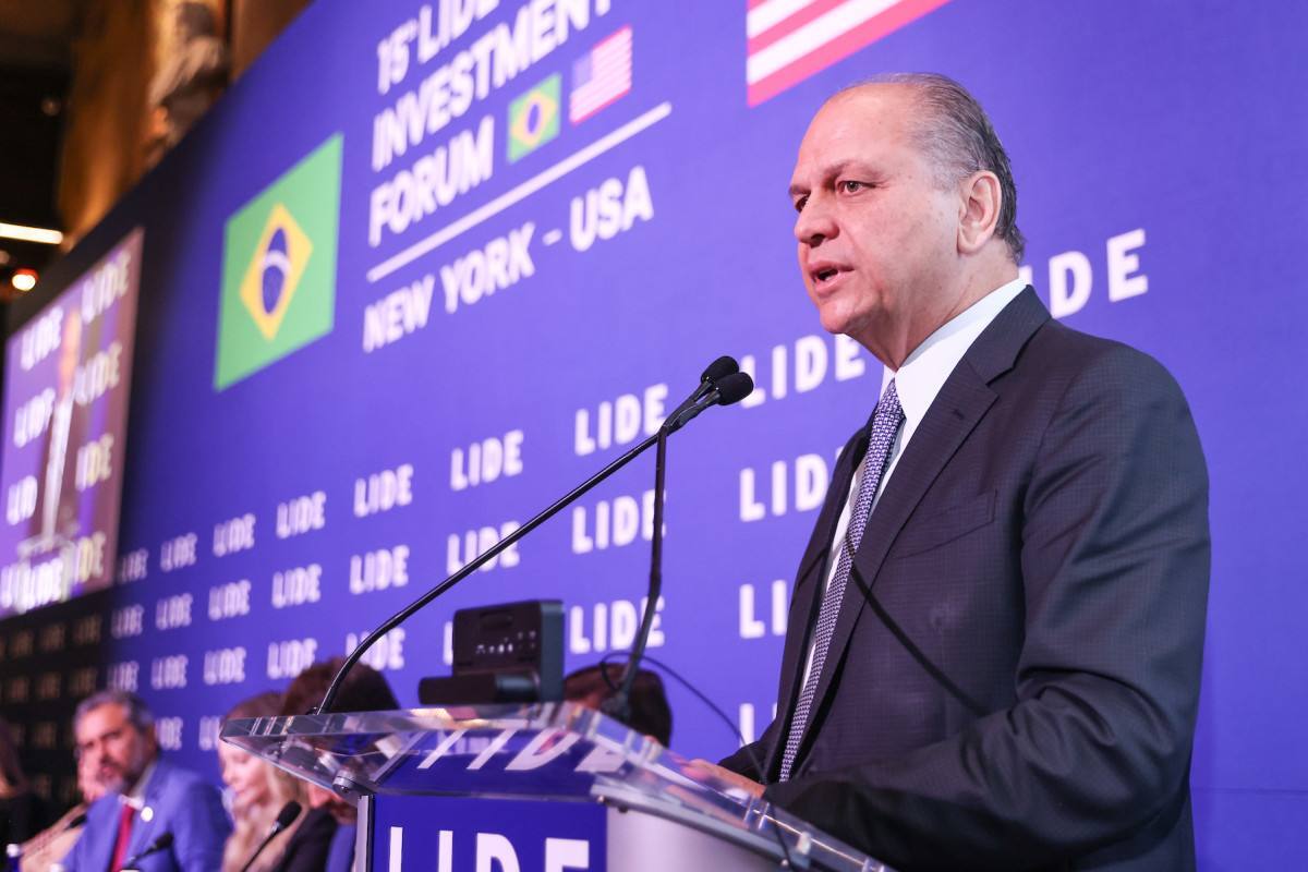 Deputado Ricardo Barros defende protagonismo do Brasil em crédito de carbono, IA e energia limpa