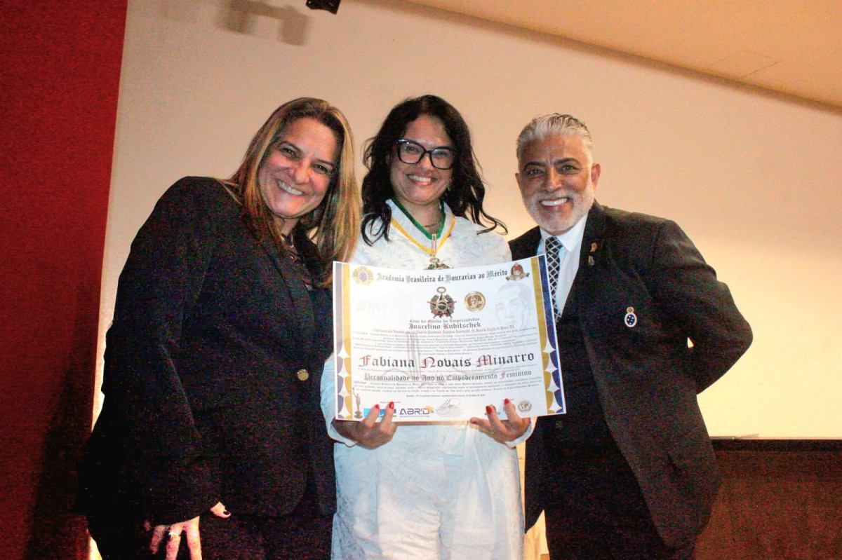 Fundadora do Clube Musas recebe honraria