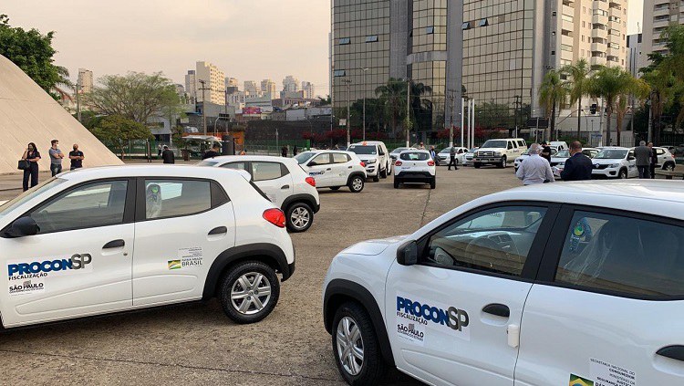 Procon-SP fiscaliza mais de 600 lojas em opera&ccedil;&atilde;o no com&eacute;rcio