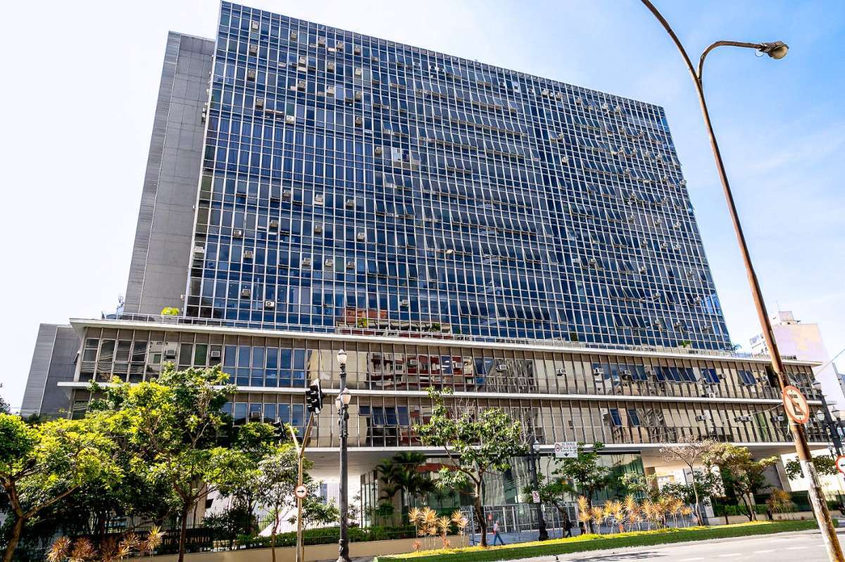 C&acirc;mara aprova b&ocirc;nus a educadores