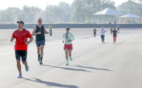 Bras&iacute;lia abre aut&oacute;dromo a corredores de rua